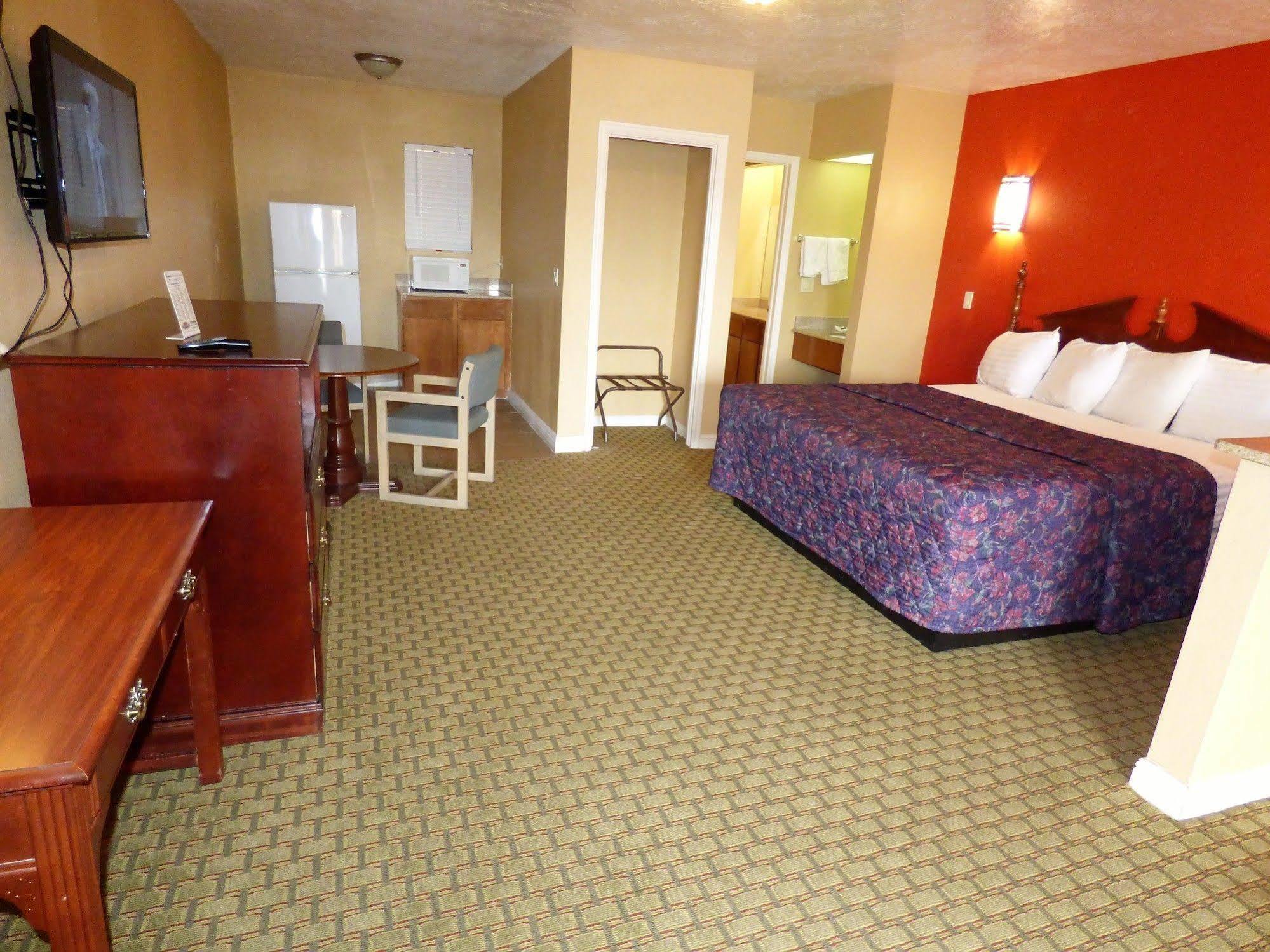 Economy Inn & Suites Сейнт Джордж Екстериор снимка